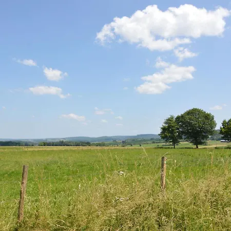 Holiday home Pleasant Fermette With Outdoor Swimming Pool, Near Durbuy *
