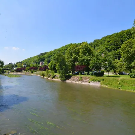 Дом отдыха Pleasant Fermette With Outdoor Swimming Pool, Near Durbuy *